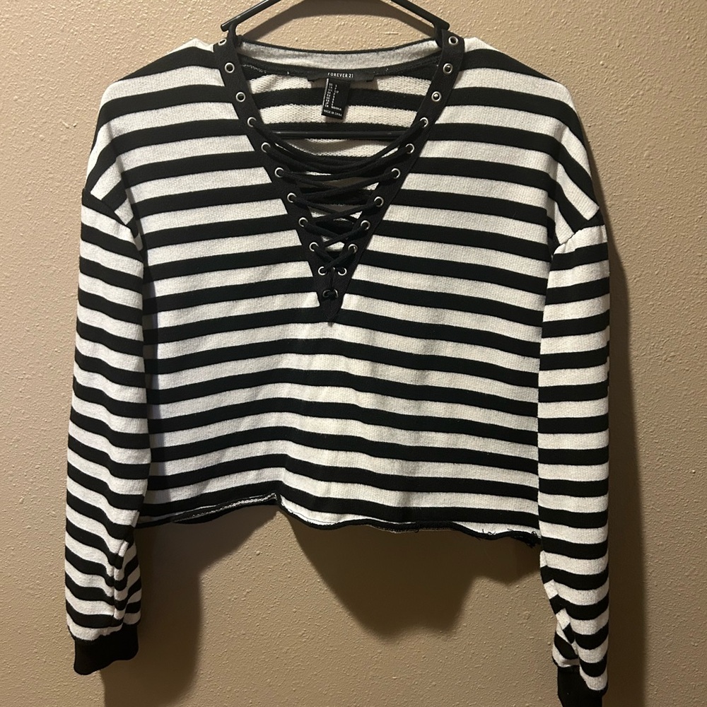 Cropped long‎ sleeve